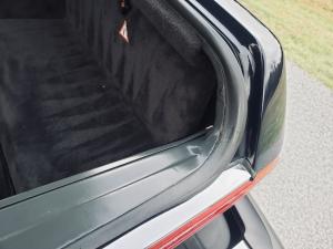 Mercedes-Benz 560 SL 1986 года  (NA)